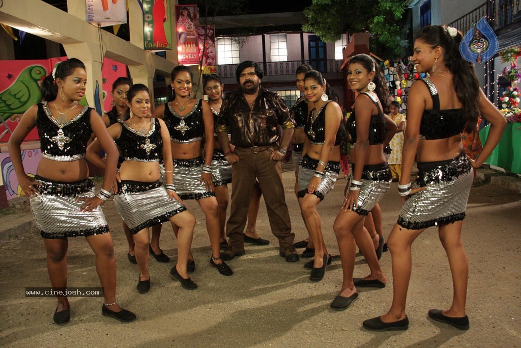 Arya Surya Tamil Movie Hot Stills - 4 / 85 photos