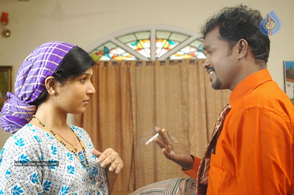 Avan Appadithan Tamil Movie Hot Stills - 16 / 35 photos