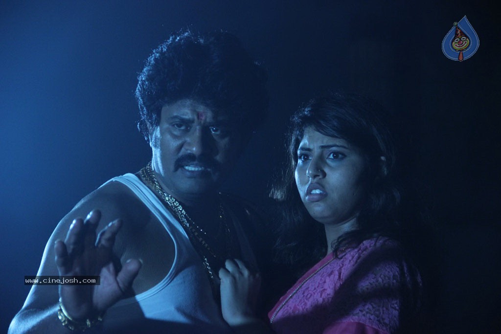 Kiliyanthattu Thoothukudi 2 Tamil Movie Spicy Stills - 6 / 58 photos