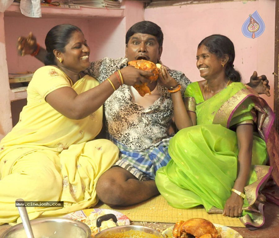 Lollu Dada Parakh Parakh Tamil Movie Spicy Stills - 5 / 35 photos