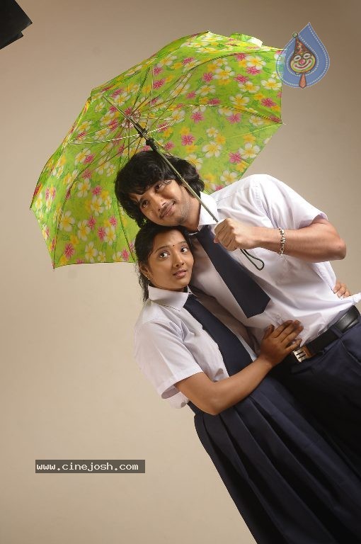 Naanum En Jamunavum Tamil Movie Hot Stills - 11 / 52 photos