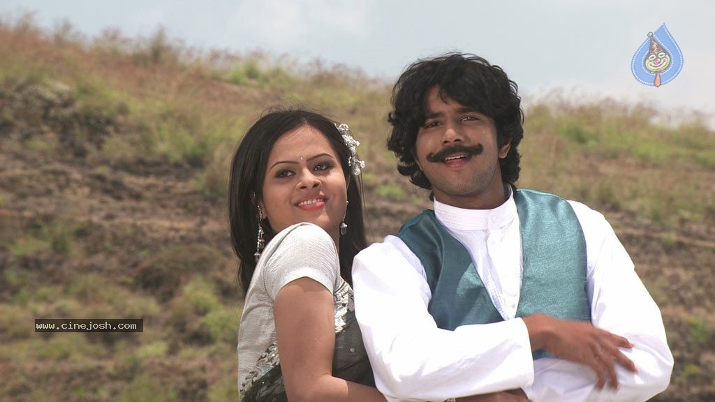 Naanum En Jamunavum Tamil Movie Hot Stills - 17 / 52 photos