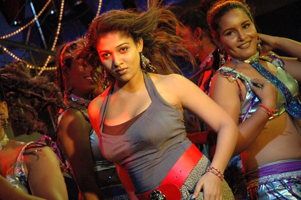 Nayanatara Hot - 10 / 29 photos