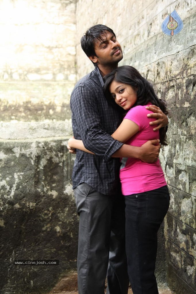 Paagan Tamil Movie Hot Stills - 8 / 61 photos