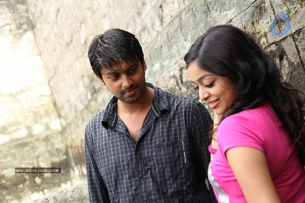 Paagan Tamil Movie Hot Stills - 17 / 61 photos