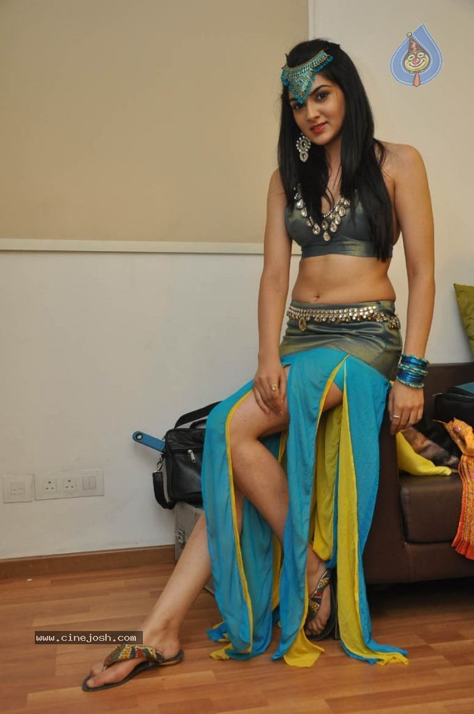 Sakshi Choudary Hot Stills - 6 / 45 photos