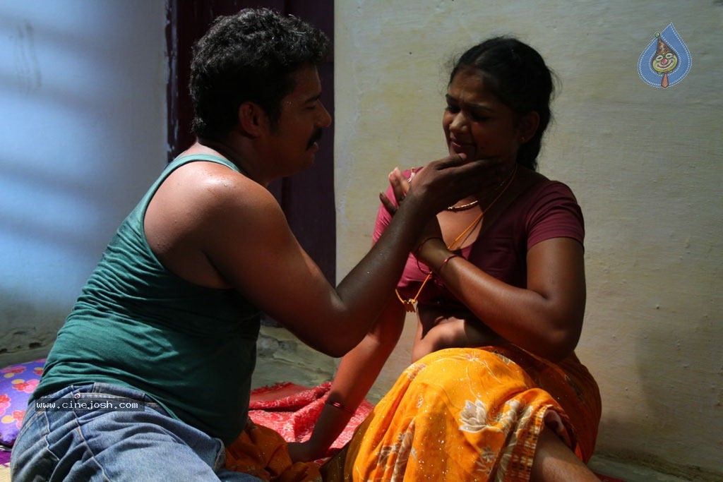 Sowdharya Tamil Movie Hot Stills - Photo 51 of 92