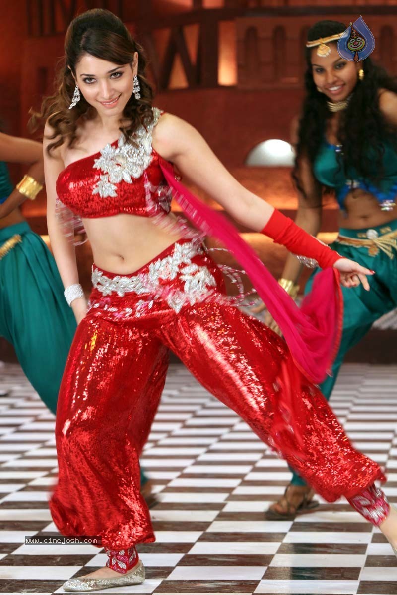 Tamanna Spicy Pics - 1 / 13 photos