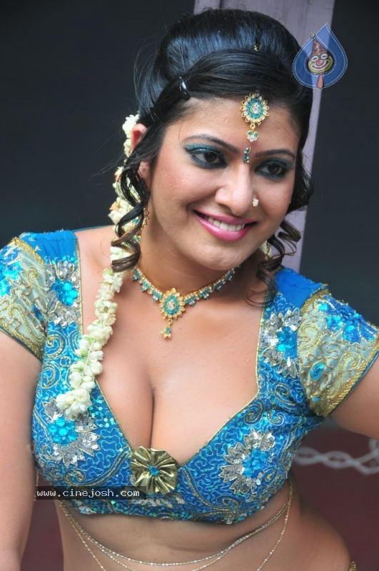 Taslima Sheik Spicy Gallery  - 15 / 57 photos