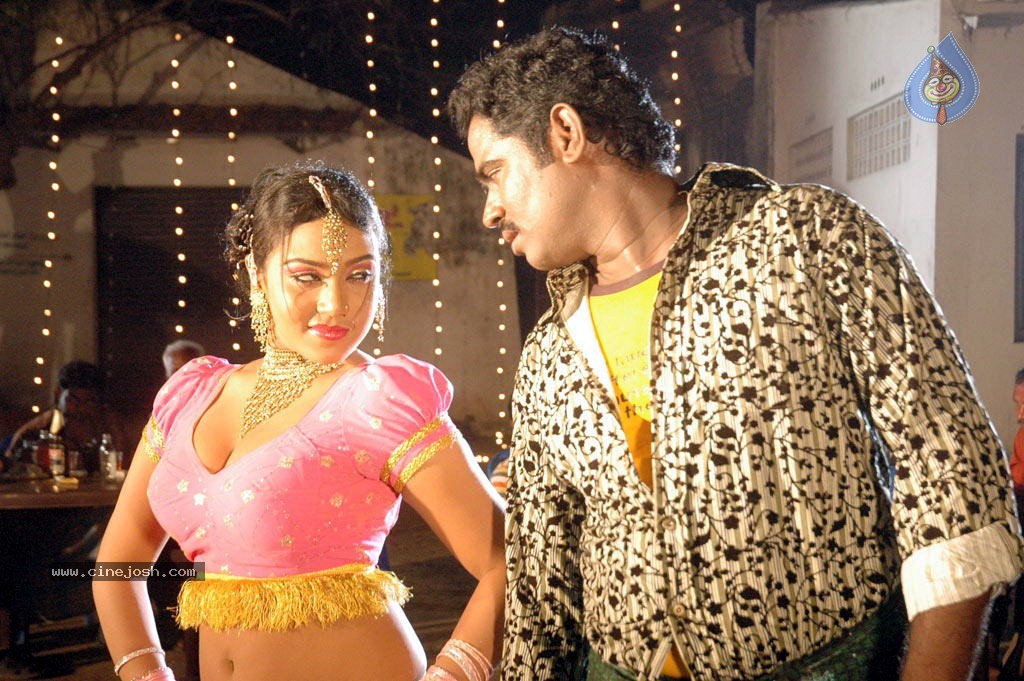 Thenmozhi Thanjavur Movie Hot Stills - 4 / 52 photos