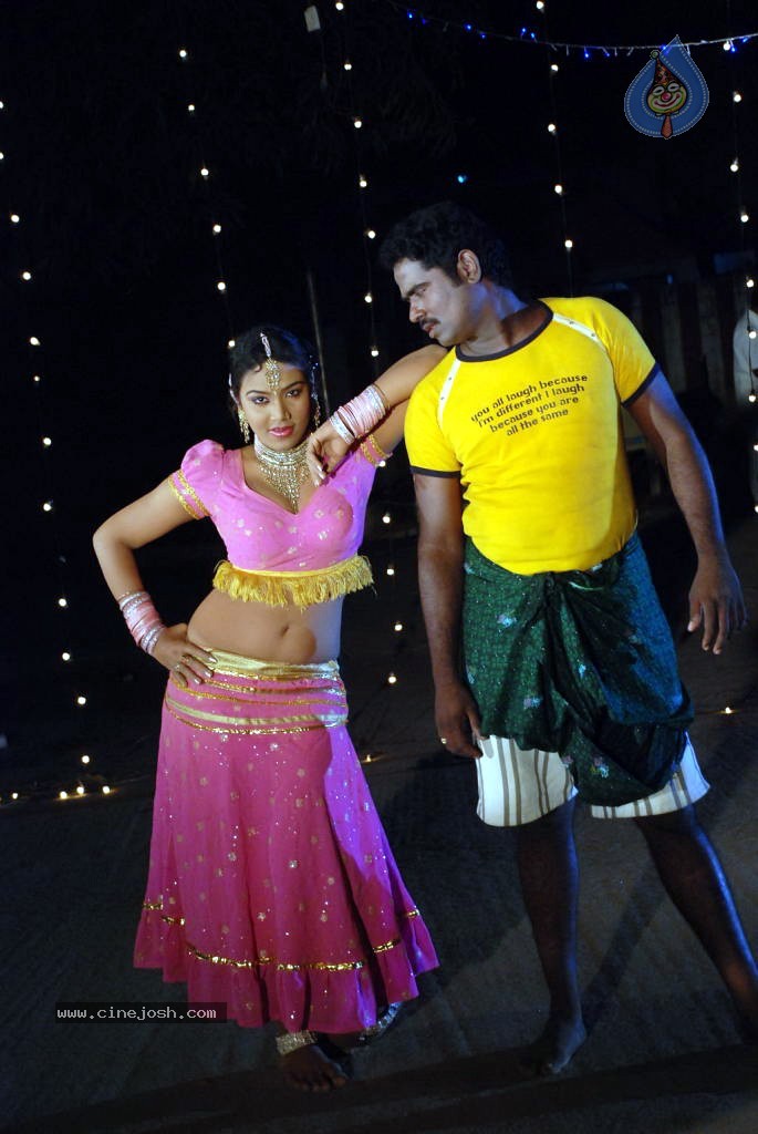 Thenmozhi Thanjavur Movie Hot Stills - 39 / 52 photos