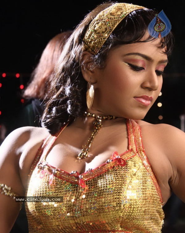 Varmam Movie Hot