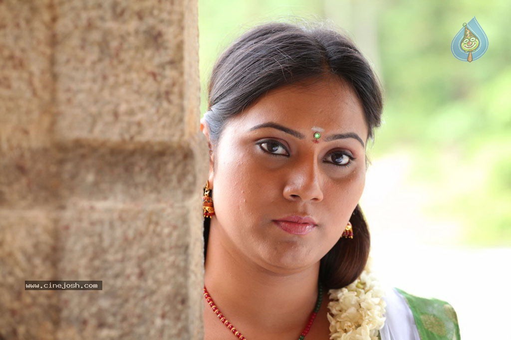 Vennilavin Arangetram Tamil Movie Spicy Stills - 5 / 45 photos