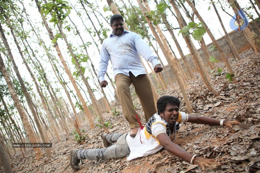 Vennilavin Arangetram Tamil Movie Spicy Stills - 6 / 45 photos
