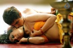 aayanaki-aidhuguru-movie-spicy-stills