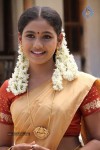 Nanbargal Kavanathirku Tamil Movie Hot Stills - 16 of 37