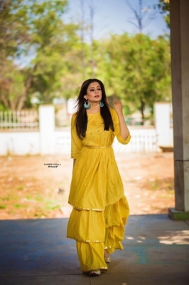 Priya Mani Pics - 3 of 6