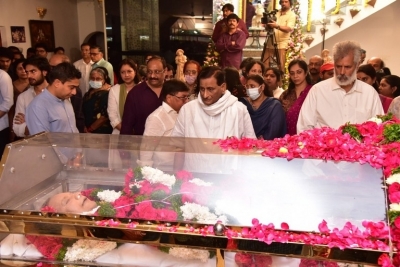Celebs Pay Condolences to Superstar Krishna - 13 of 96