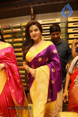 Mehreen launches Chandana Brothers Mall - 14 of 42