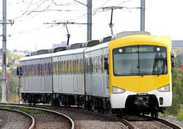 Train services hit in Hyd-Delhi route as engines collide!!!