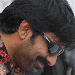 Krishna Vamsi, Raviteja "Kandireega Fight".