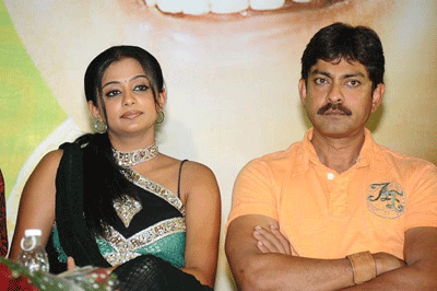 Jagapathibabu, a hurdle in "Pravarakhyudu" shooting.