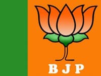 BJP fact-finding team held for defying ban order