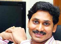 Jagan stops Odarpu Yatra &amp; begins Paramarsha Yatra