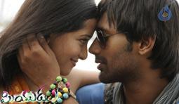 Priyudu Movie Review (First On Net)