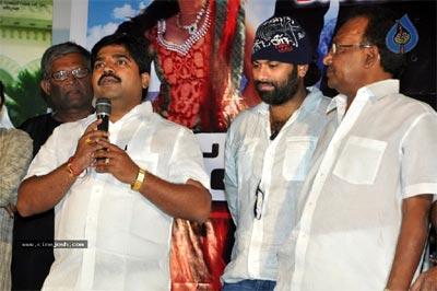 'SVSC' &amp; 'Naayak' Killed 'Genius'