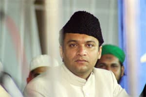 MIM should accept or condemn Akbar's speech: Niranjan