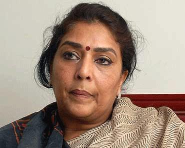 Renuka slams KCR for "traitors" remarks