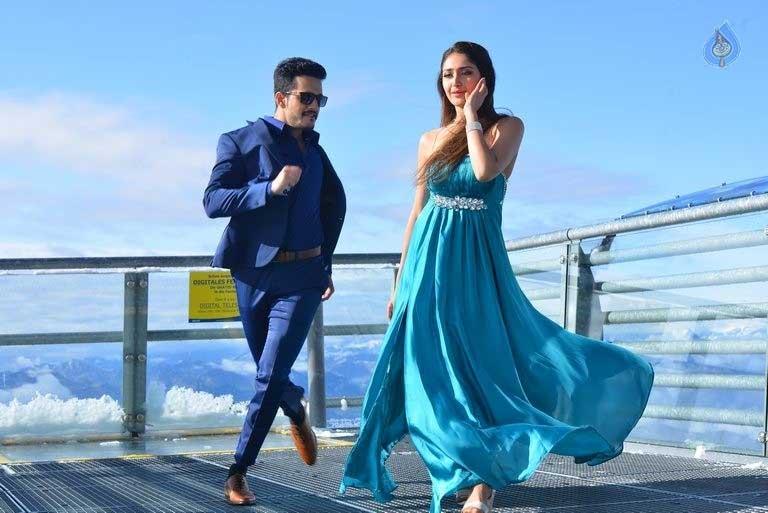 Akhil Eyes on Record Collections in Overseas