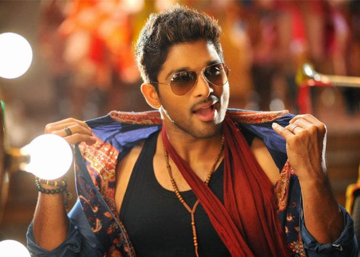Allu Arjun Says Sabhaku Namaskaram?