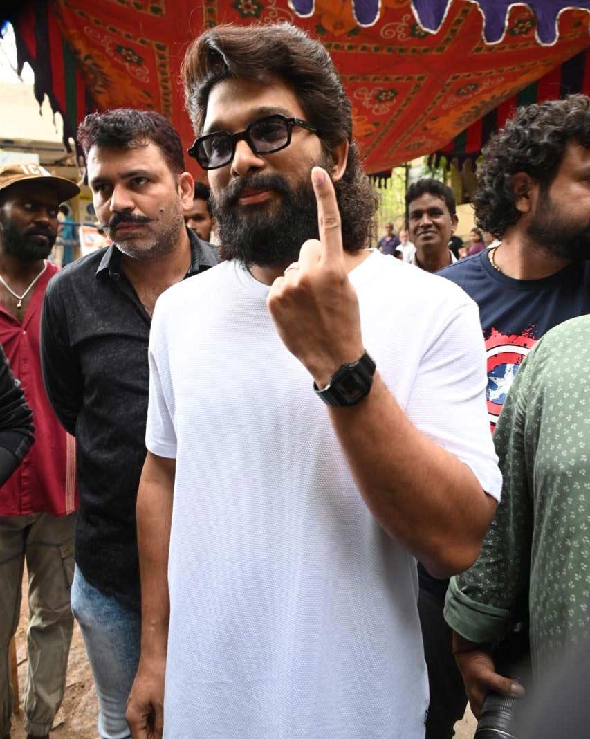 Allu Arjun casts his vote, vouch support to Pawan Kalyan