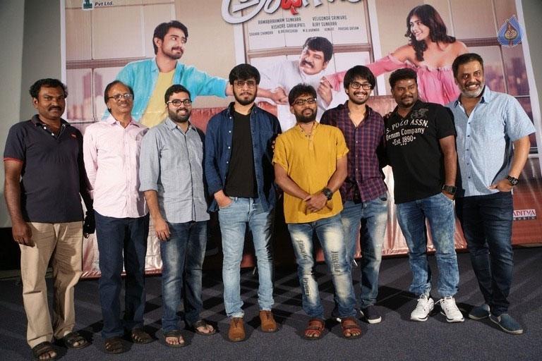Andhagadu Trailer Review