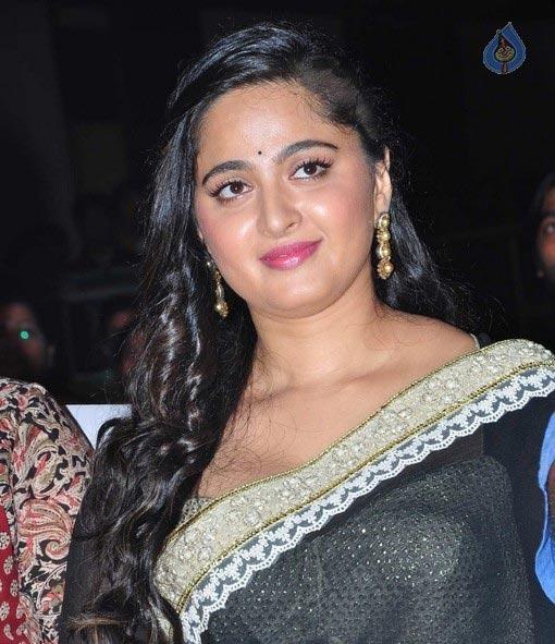 Anushka Respects Heroes Because?