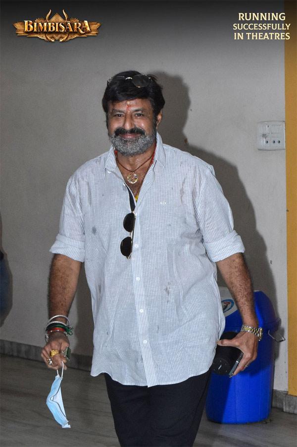 Balakrishna enjoys Bimbisara experience