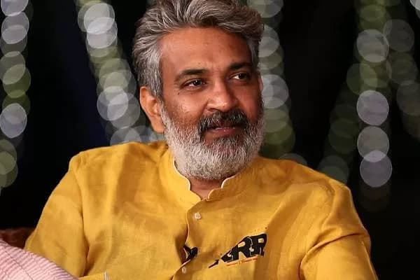 Can Rajamouli increase Mahesh's mass mania?