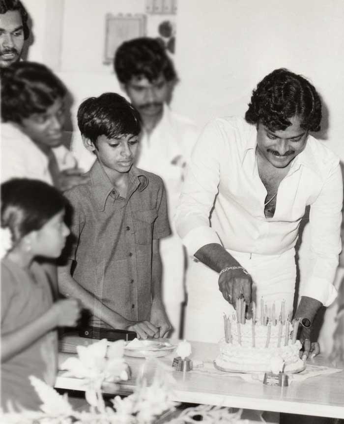 Family members and Celebrities greet Mega Star Chiraneevi on his B-Day