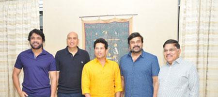 Chiranjeevi and Nagarjuna at Tirumala