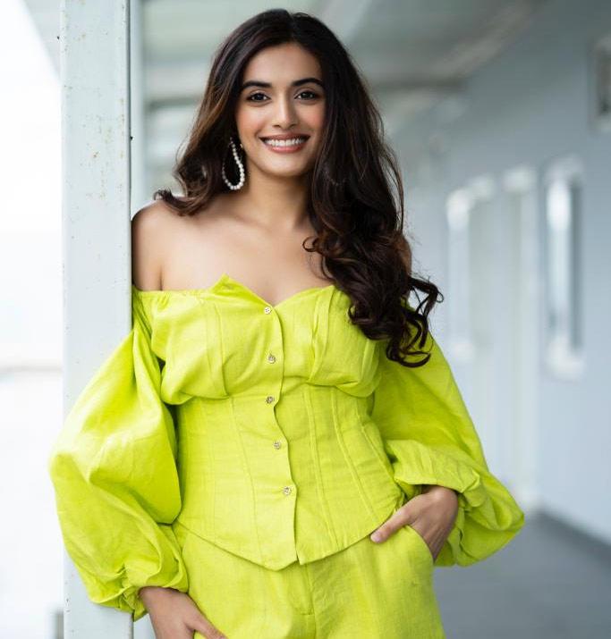 Divyansha Kaushik: Superstar in making