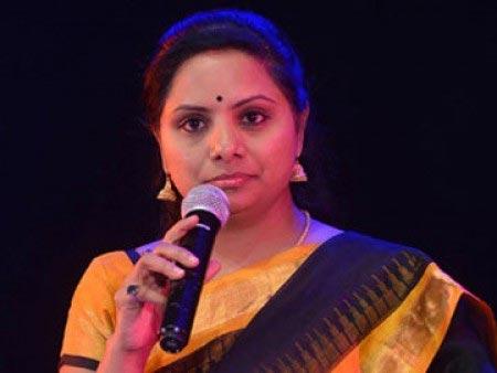 Kavitha finds fault with Chandrababu
