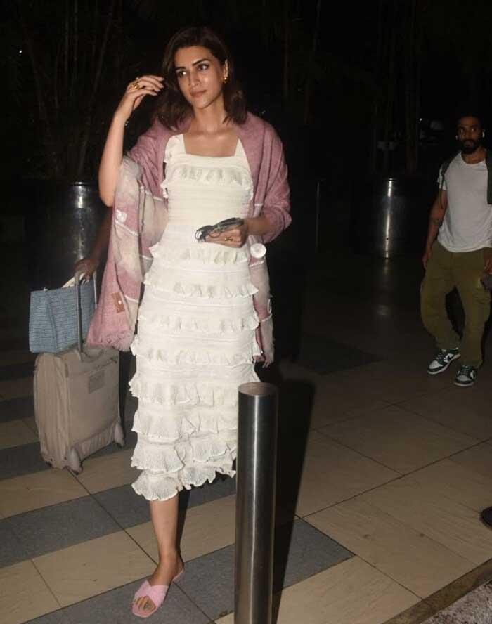 Kriti Sanon surprises in economy class