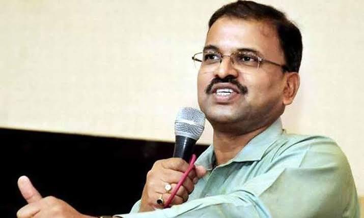 Big Story: Lakshmi Narayana Under TDP &amp; YM Control!