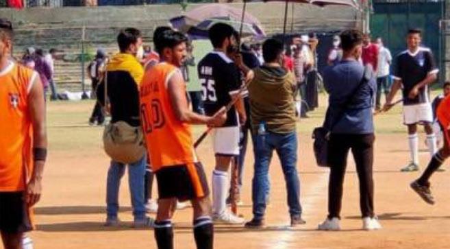 Leaked Pic: Chaitu Plays Hockey For Vikram