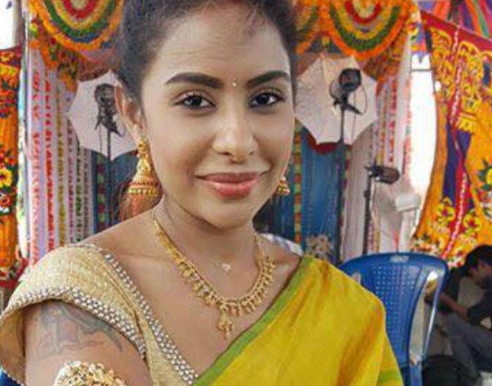 Nani's Wife Serious Retort on Sri Reddy
