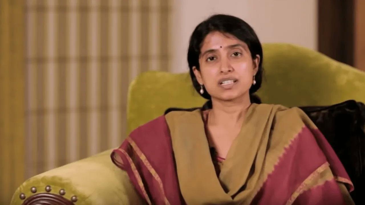 Next CM Shouldn't Be YS Bharathi! But a Senior YCP Leader!