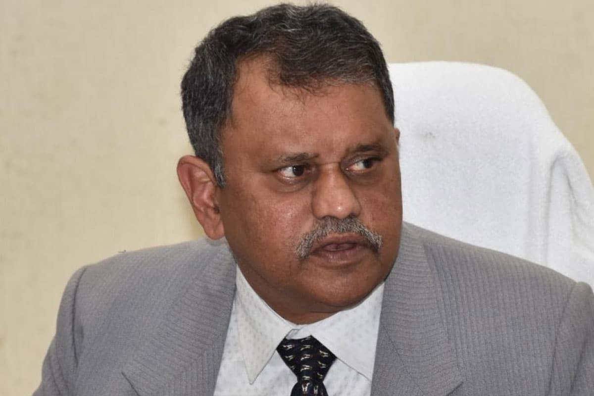 Nimmagadda'sÂ Futile Attempt to Conduct Local Polls!