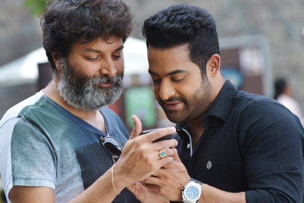 RRR Bringing Shivers To Trivikram!